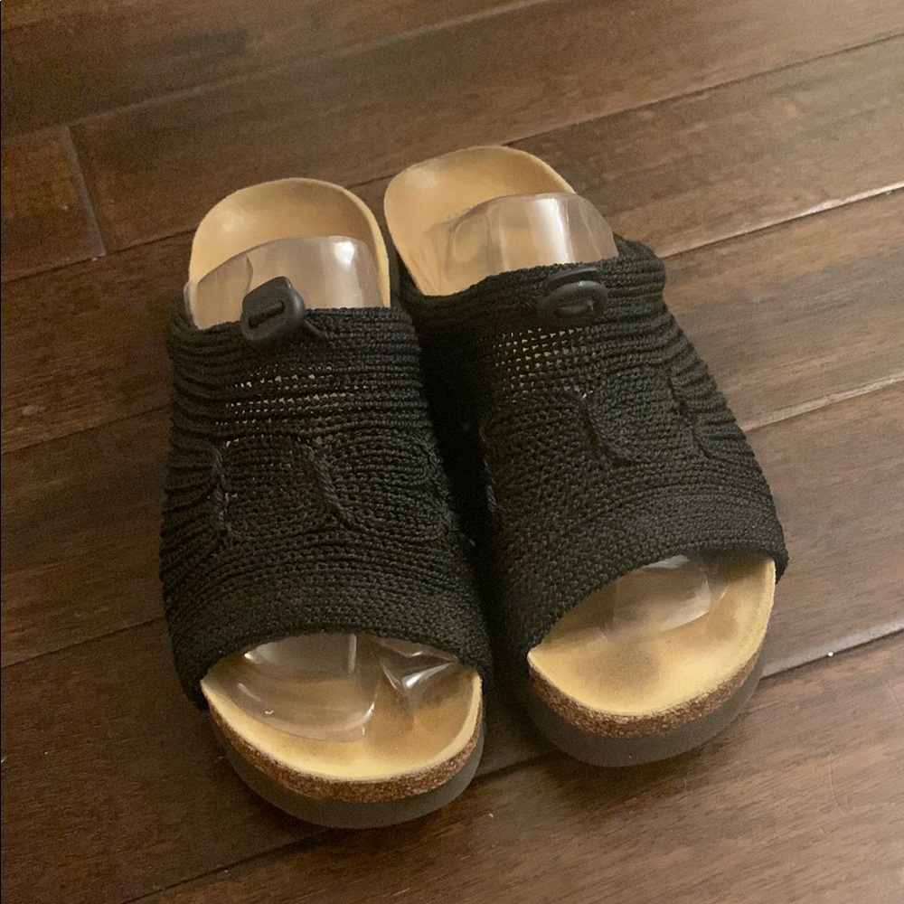 Women's Black Woven Slide Sandals